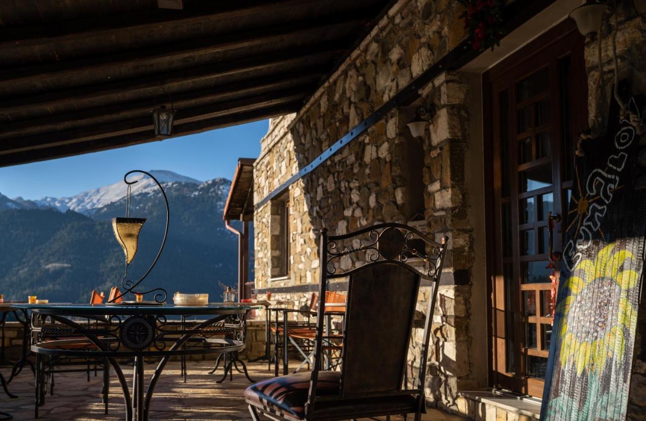 Evilion Traditional Inn Plakoton Exterior photo